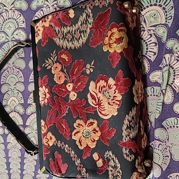 Antique Saks Fifth Avenue Structured Carpet Handbag with Original Coin Purse - Picture 4 of 16